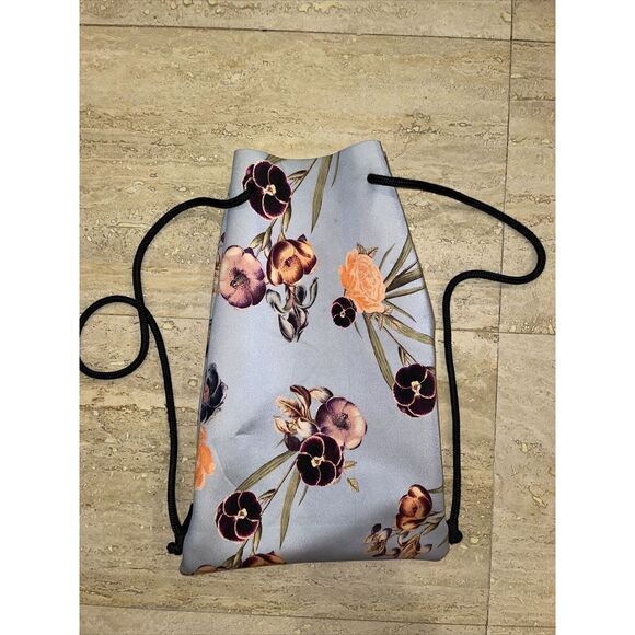 Triangl Neoprene Swim‎ Bag Floral Drawstring Gray - Picture 1 of 4